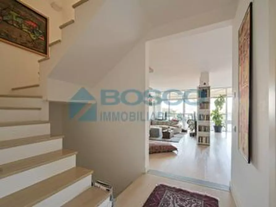 Immagine 51 di Pentalocale in vendita  in Costa di Murlo a La Spezia