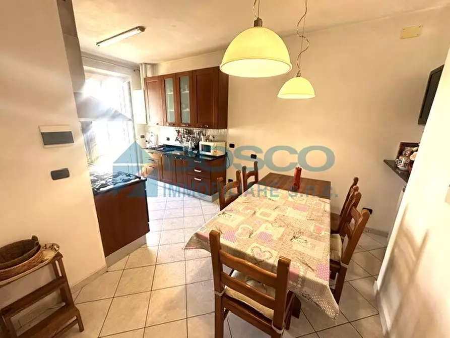 Immagine 2 di Pentalocale in vendita  in Viale Giovanni Amendola 7 a La Spezia