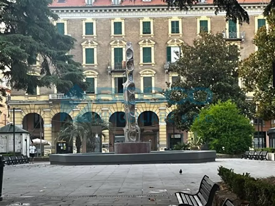 Immagine 2 di Pentalocale in vendita  in Piazza Benedetto Brin 5 a La Spezia