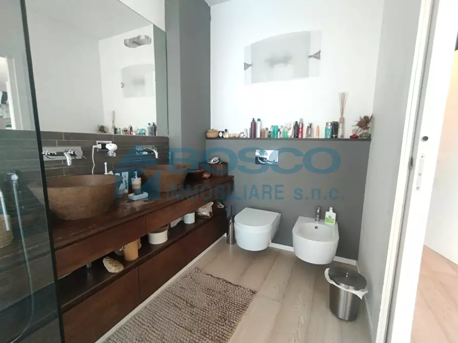 Immagine 10 di Pentalocale in vendita  in Costa di Murlo a La Spezia