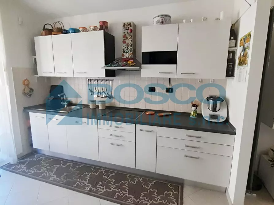 Immagine 6 di Pentalocale in vendita  in Via Sarzana a La Spezia