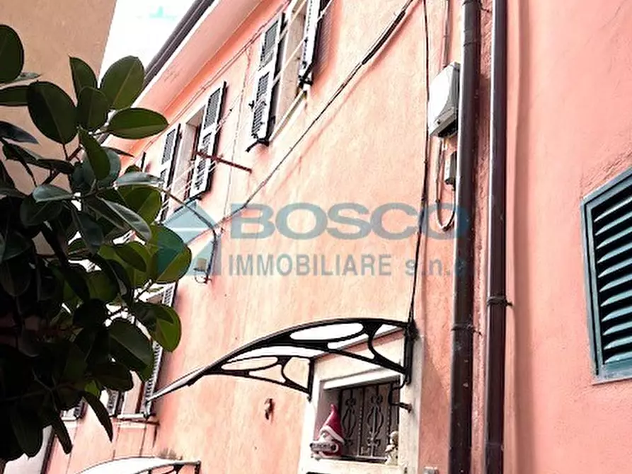 Immagine 15 di Pentalocale in vendita  in via Pezzi Grandi a La Spezia