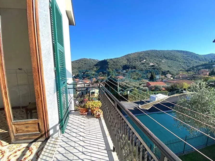 Immagine 4 di Quadrilocale in vendita  in Via Gazzoli a Lerici