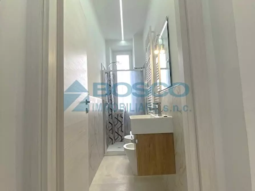 Immagine 33 di Quadrilocale in vendita  in Via del Molo 104 a La Spezia