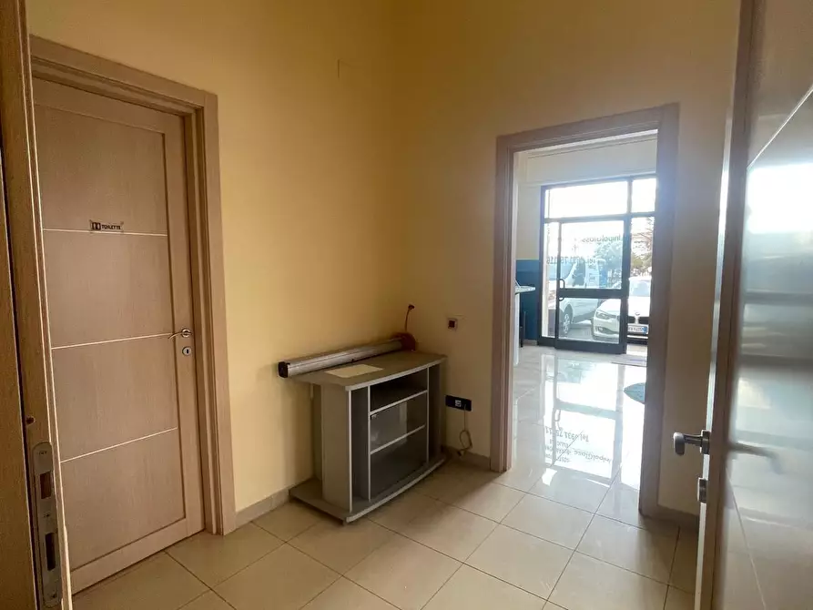 Immagine 6 di Locale commerciale in affitto  in Via Piazza Armerina 4 a Siracusa