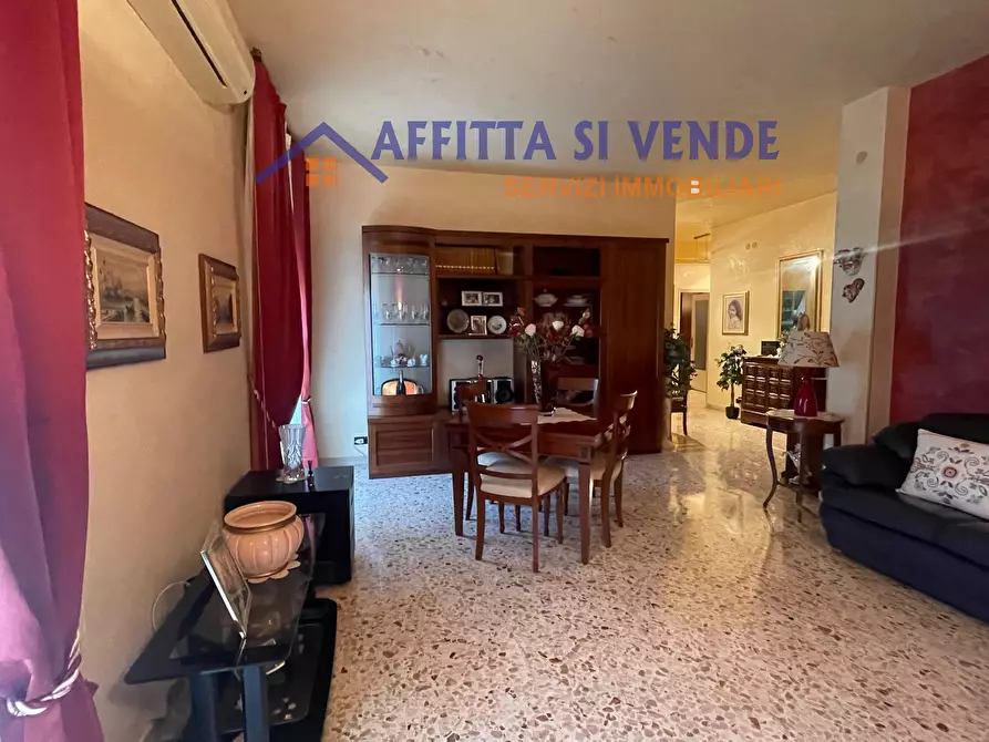 Immagine 4 di Pentalocale in vendita  in Via Tisia 124 a Siracusa