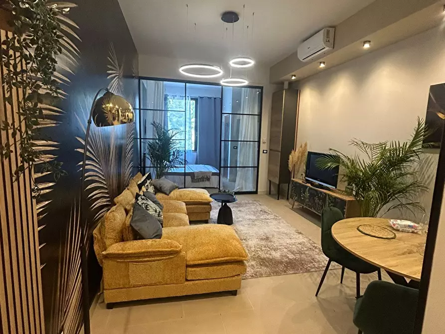 Immagine 10 di Bilocale in vendita  a Pescara