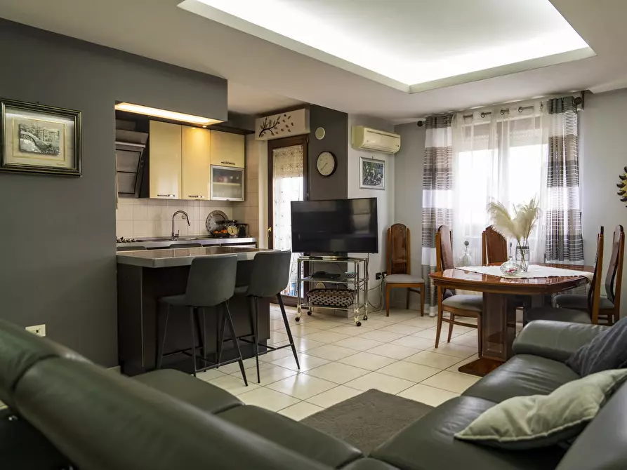 Immagine 6 di Trilocale in vendita  a Pescara