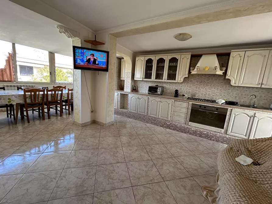 Immagine 11 di Casa trifamiliare in vendita  a Pescara