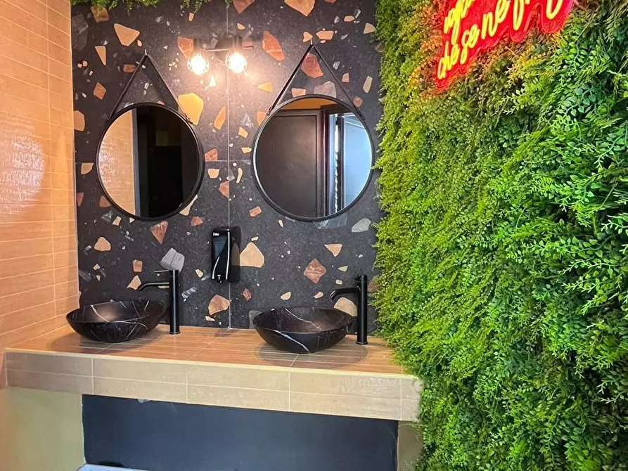 Immagine 23 di Bar / Ristorante in vendita  a Pescara