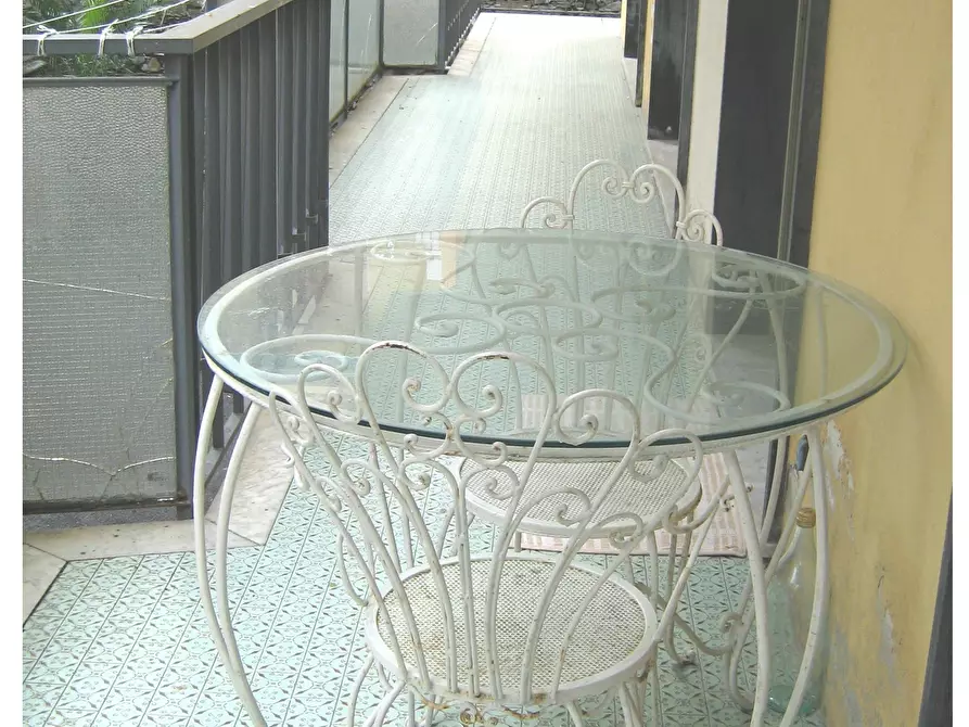 Immagine 5 di Trilocale in vendita  a Rapallo