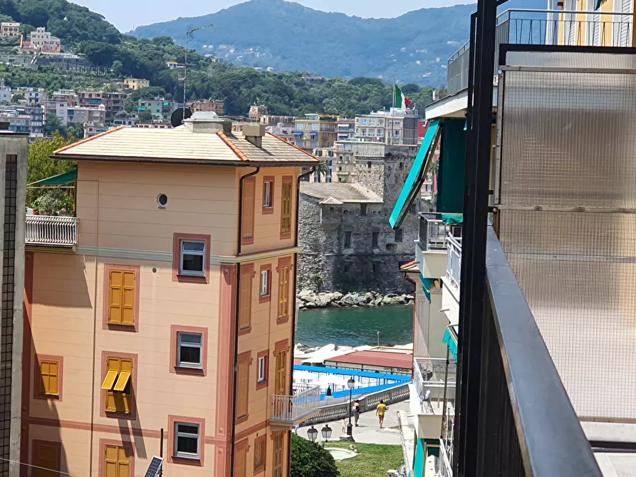 Immagine 2 di Trilocale in vendita  a Rapallo