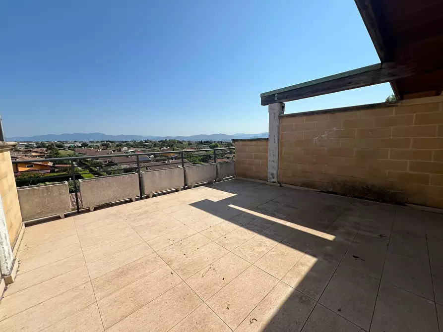 Immagine 13 di Bilocale in vendita  a Capena