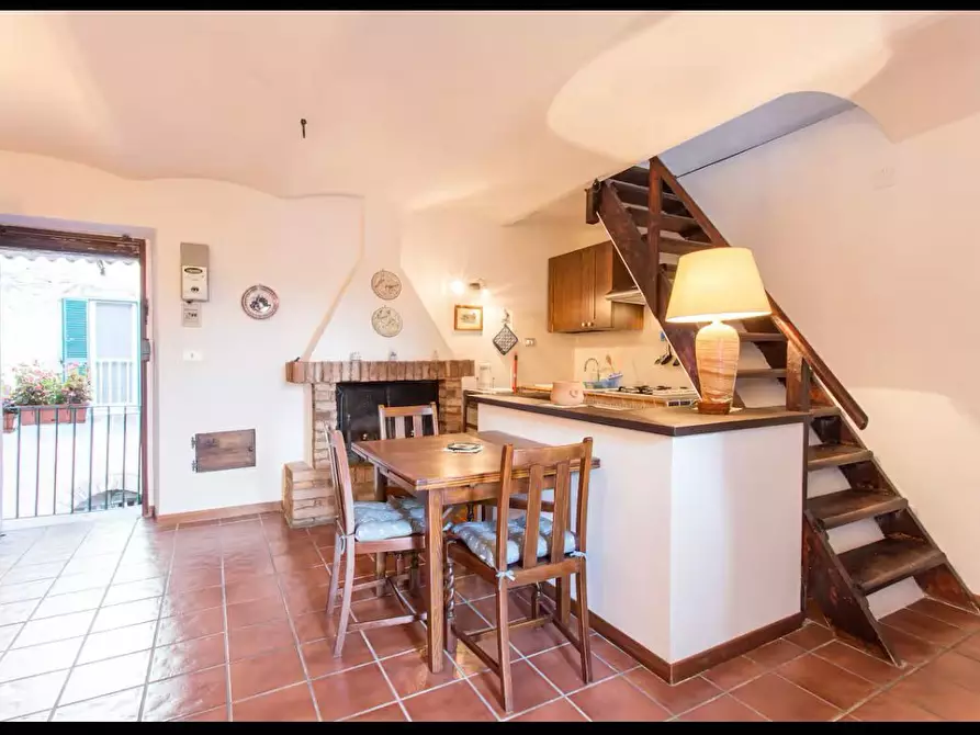 Immagine 2 di Bilocale in vendita  a Torrita Tiberina