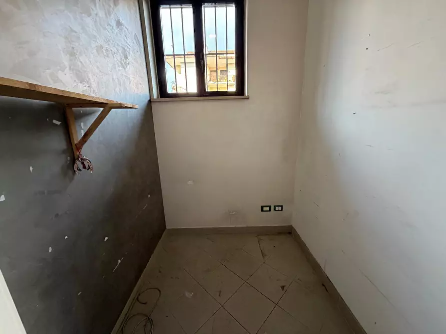 Immagine 7 di Locale commerciale in vendita  a Fiano Romano