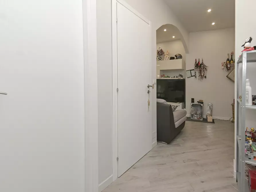 Immagine 13 di Bilocale in vendita  in via umberto giordano 8 a Nichelino