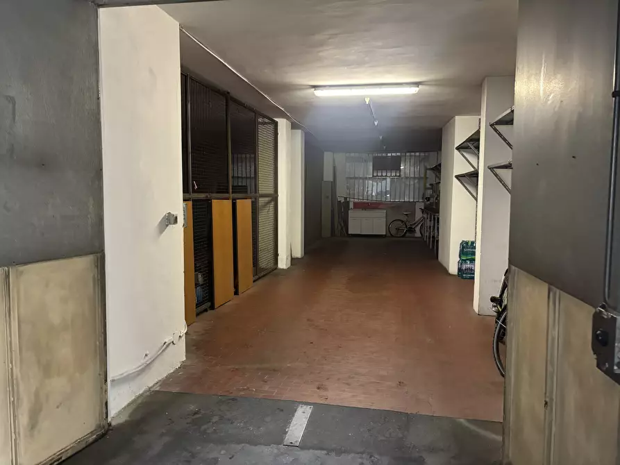 Immagine 7 di Garage in affitto  in CORSO MONTECUCCO 85 a Torino