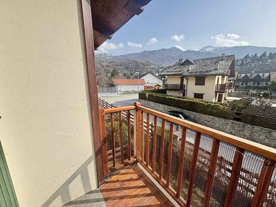 Immagine 16 di Trilocale in vendita  in Via dei Laghi 41 a Oulx