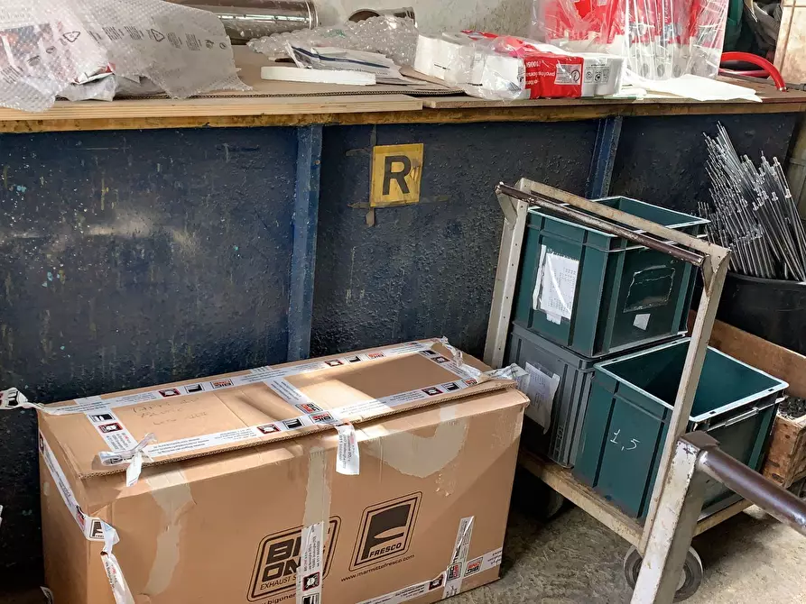 Immagine 7 di Attività artigianale in vendita  in Via Fratelli Garrone 5 a Torino