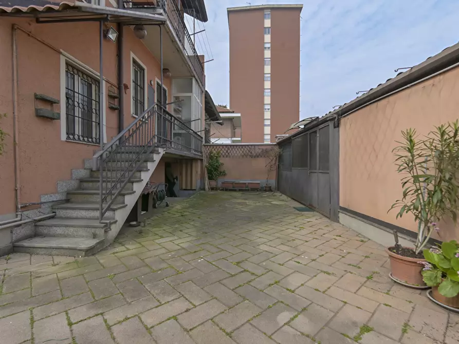 Immagine 4 di Casa bifamiliare in vendita  in Via Sospello 61 a Torino