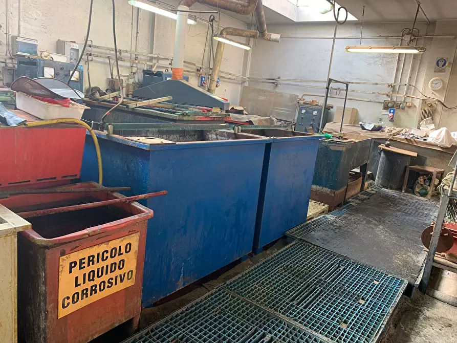 Immagine 5 di Attività artigianale in vendita  in Via Fratelli Garrone 5 a Torino