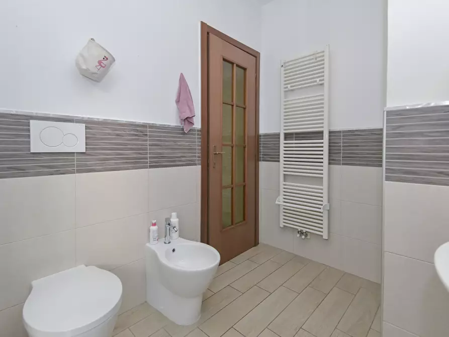 Immagine 33 di Quadrilocale in vendita  in Via Guido Gozzano 48 a Strambino