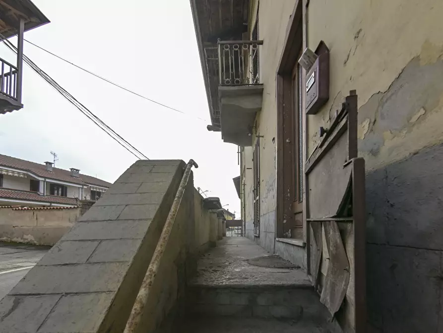Immagine 6 di Porzione di casa in vendita  in via salvatore mura 18 a Front