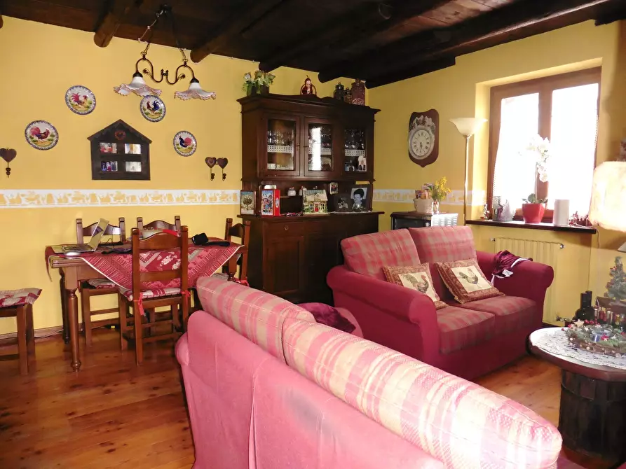 Immagine 29 di Quadrilocale in vendita  in via allevè 1 a Pragelato