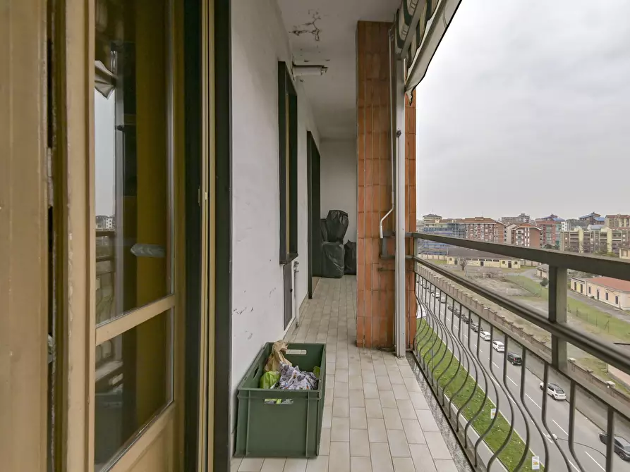 Immagine 30 di Bilocale in vendita  in Via Monginevro 220 a Torino