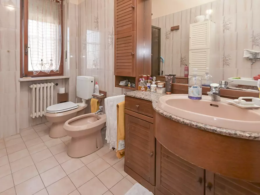 Immagine 34 di Casa bifamiliare in vendita  in Via Settimo 80 a Leini