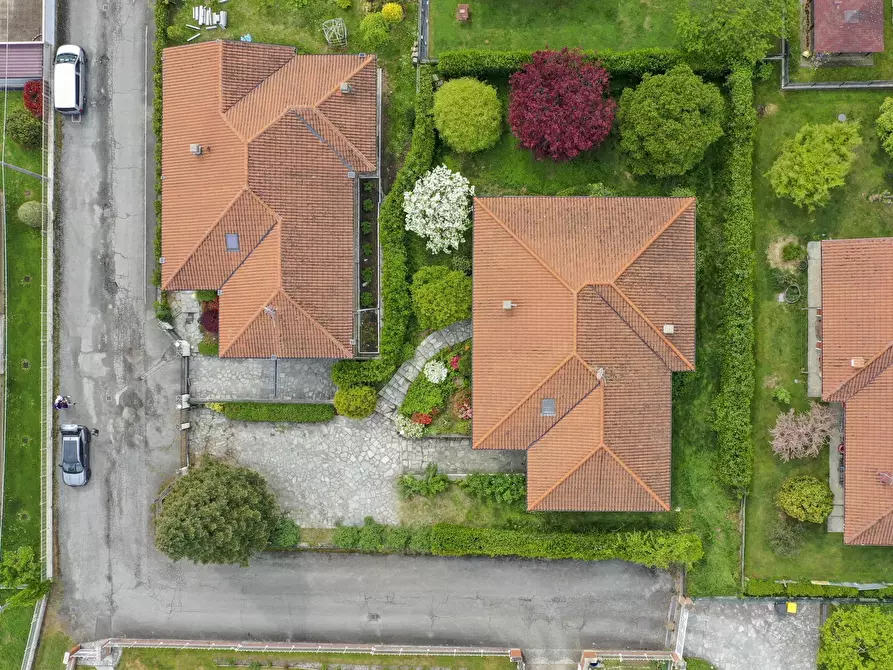 Immagine 2 di Villa in vendita  in Via Loreto 86 a Lanzo Torinese