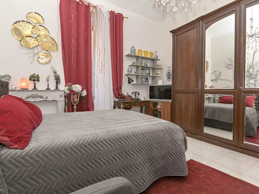 Immagine 23 di Bilocale in vendita  in Via Genola 17 a Torino