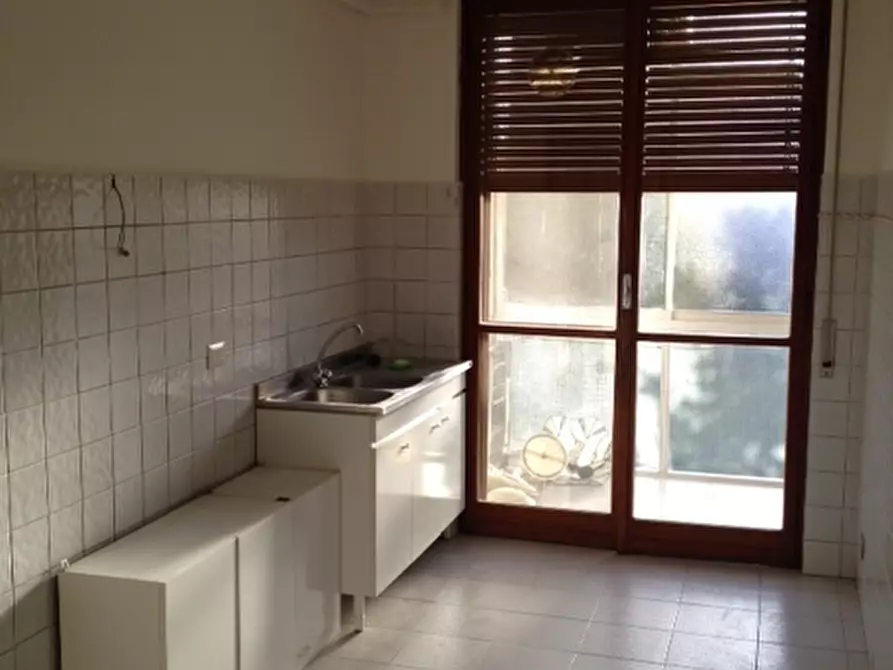Immagine 2 di Appartamento in vendita  a Pisa