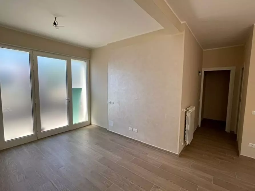 Immagine 3 di Monolocale in vendita  a Cascina