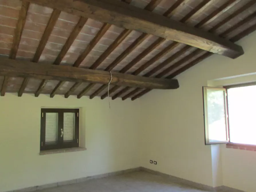 Immagine 10 di Porzione di casa in vendita  a Massa Martana