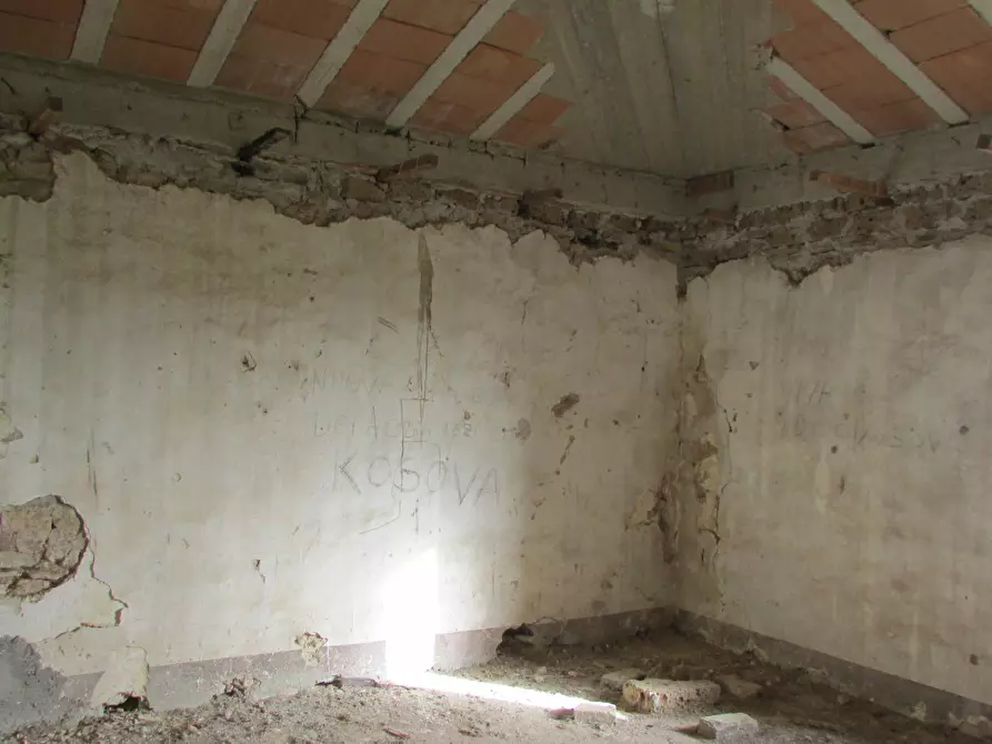 Immagine 10 di Rustico / casale in vendita  a Massa Martana