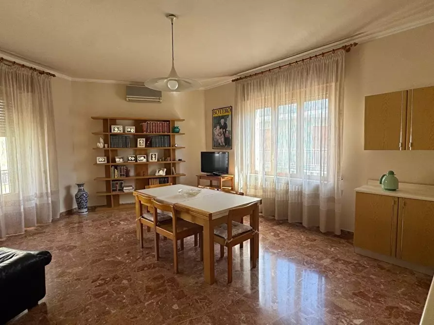 Immagine 1 di Pentalocale in vendita  in Via Luigi Finamore Pepe a Monopoli