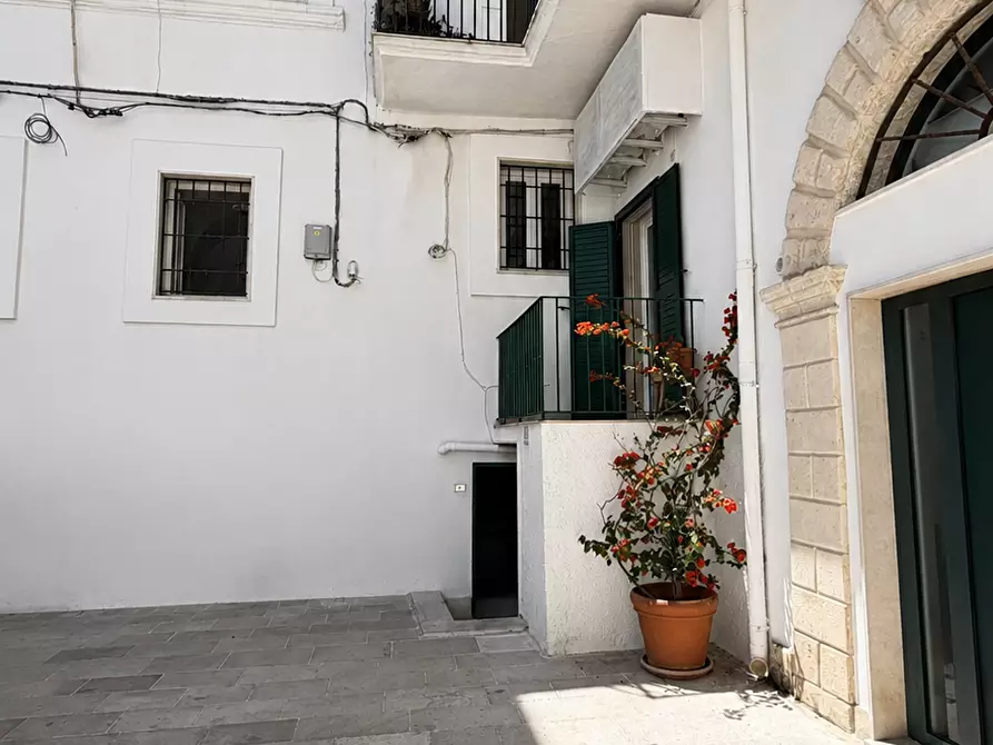 Immagine 3 di Trilocale in vendita  in Via Orazio Comes 38 a Monopoli