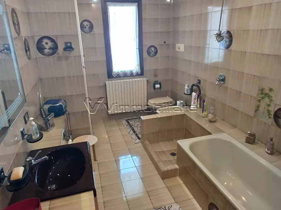 Immagine 45 di Casa bifamiliare in vendita  in Via Europa 45 a Barbarano Mossano