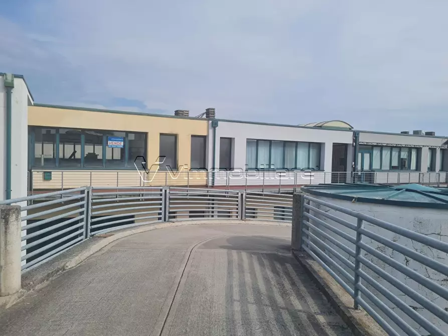 Immagine 3 di Laboratorio in vendita  in via ponticelli 144 a Agugliaro