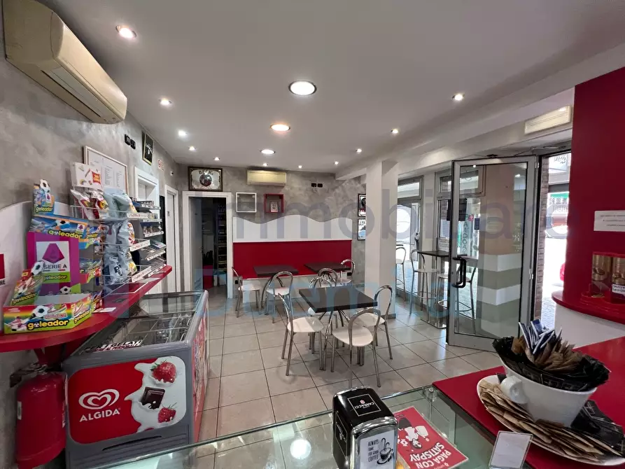 Immagine 18 di Bar / Ristorante in vendita  a Bologna