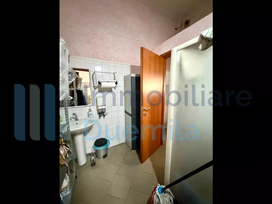Immagine 21 di Attività artigianale in vendita  a Bologna