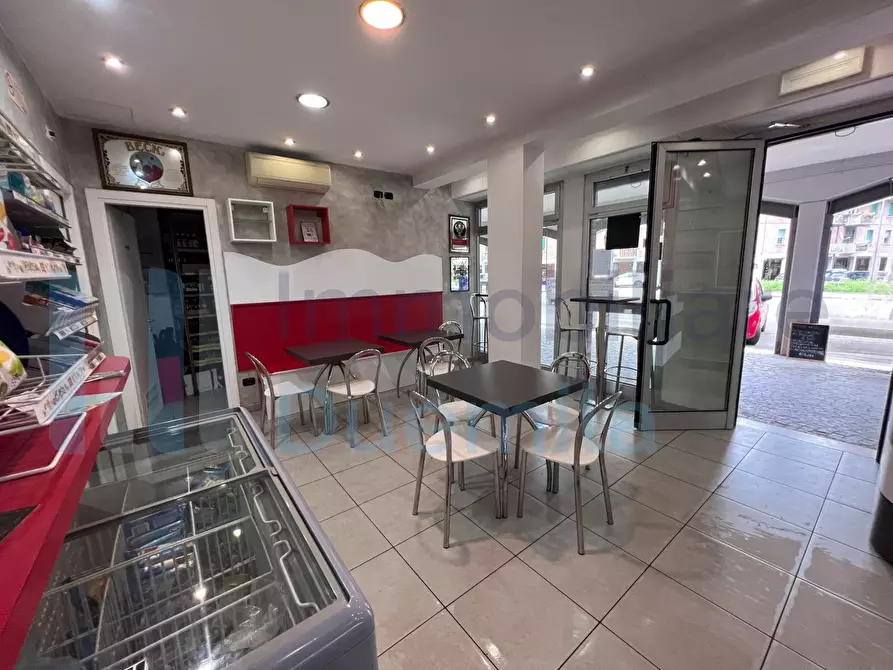 Immagine 7 di Bar / Ristorante in vendita  a Bologna