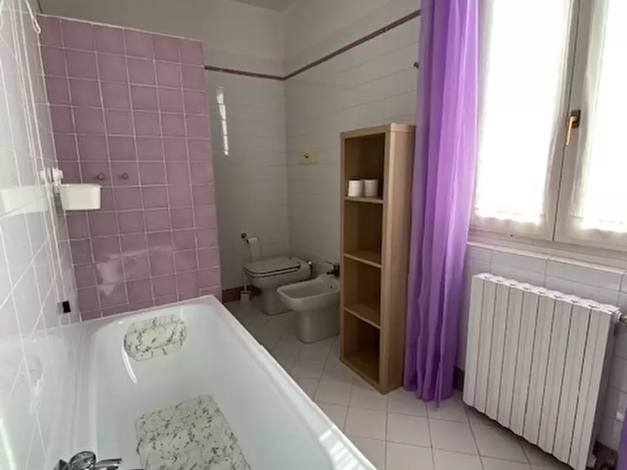 Immagine 13 di Quadrilocale in affitto  in Via Annunciata 9 a Desenzano Del Garda