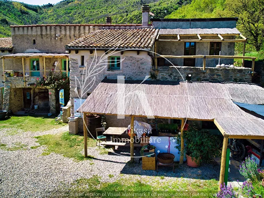 Immagine 1 di Agriturismo in vendita  in Orco Feglino a Orco Feglino