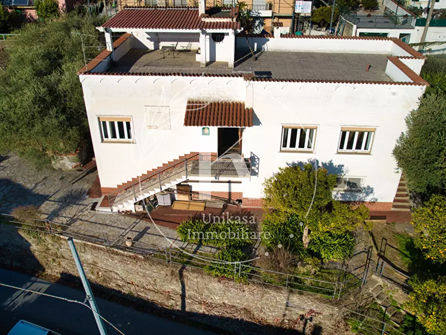 Immagine 1 di Villa in vendita  in Via Bellavista 12 a Savona