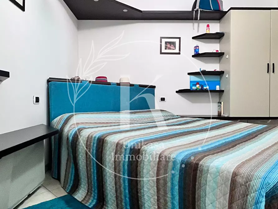 Immagine 29 di Quadrilocale in vendita  in Via Aurelia 454 a Vado Ligure