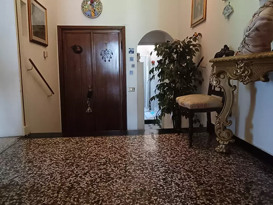 Immagine 8 di Quadrilocale in vendita  in Piazza dei Consoli a Savona