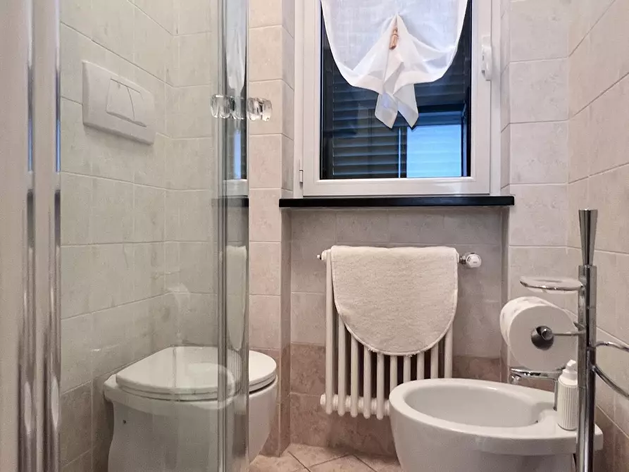 Immagine 51 di Villa in vendita  in Via Alla Strà a Savona