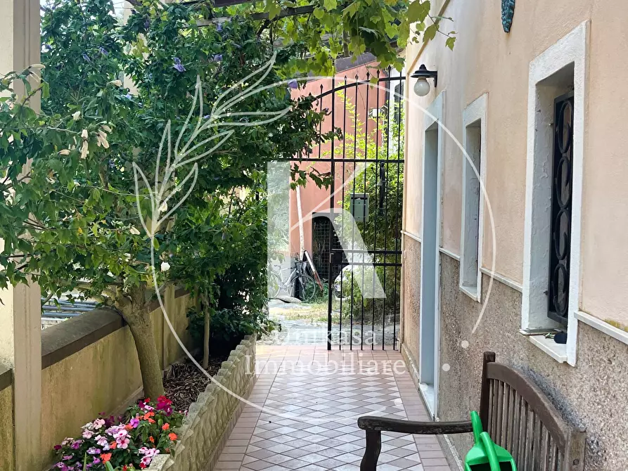 Immagine 41 di Casa indipendente in vendita  in Via Santuario a Savona